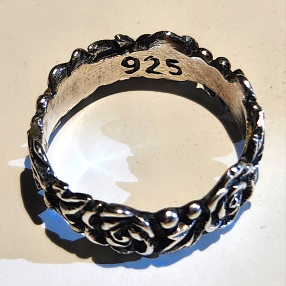 925 Sterling Silver Roses Ring Size 8